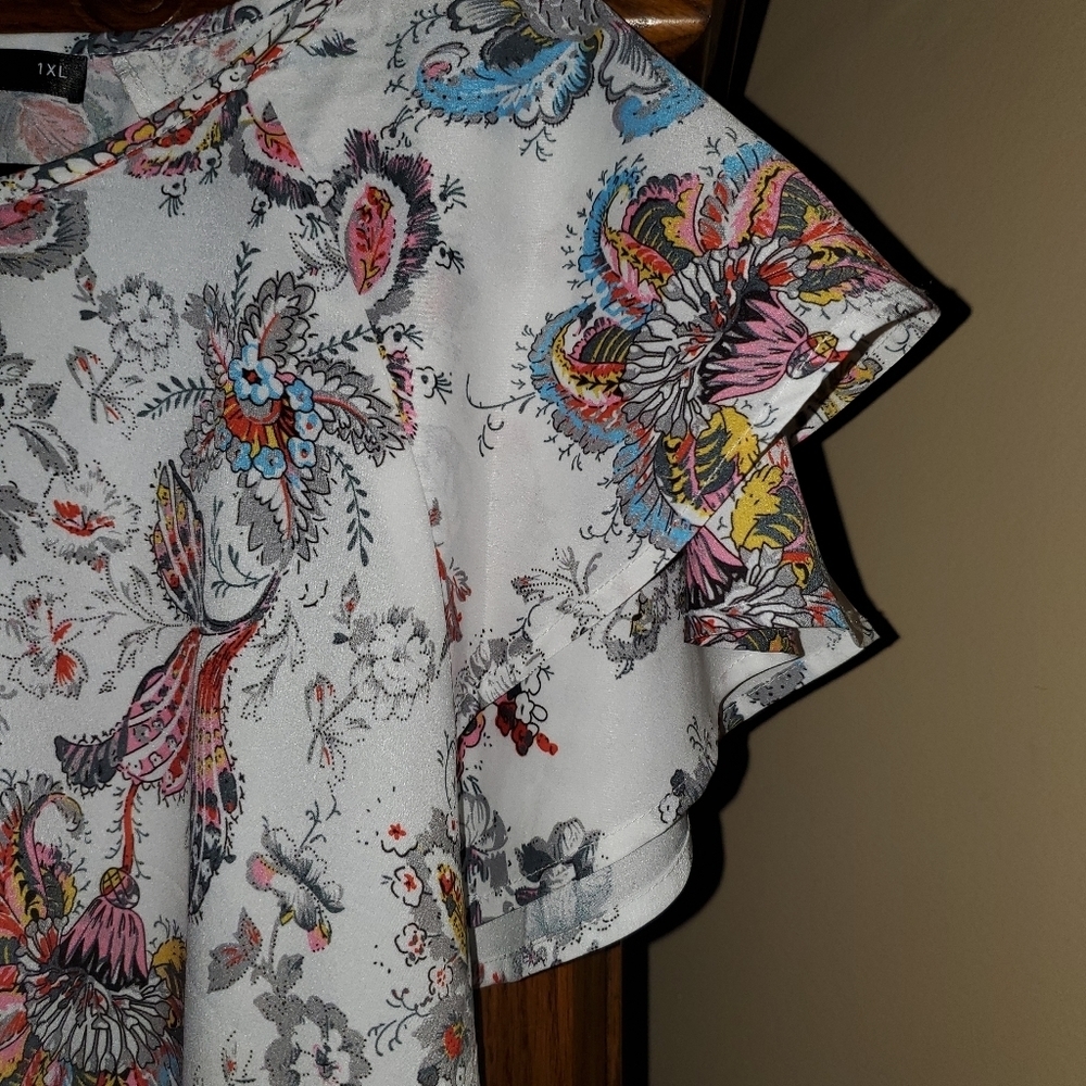 SHEIN Keyhole Neck Short-sleeved Tunic - Picture 8 of 13